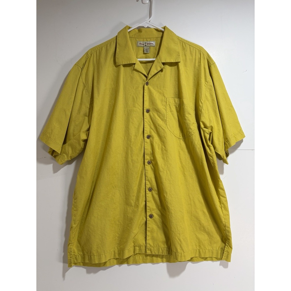 MEN'S TOMMY BAHAMA LARGE SHORT SLEEVE YELLOW HAWAIIAN BUTTON DOWN SHIRT